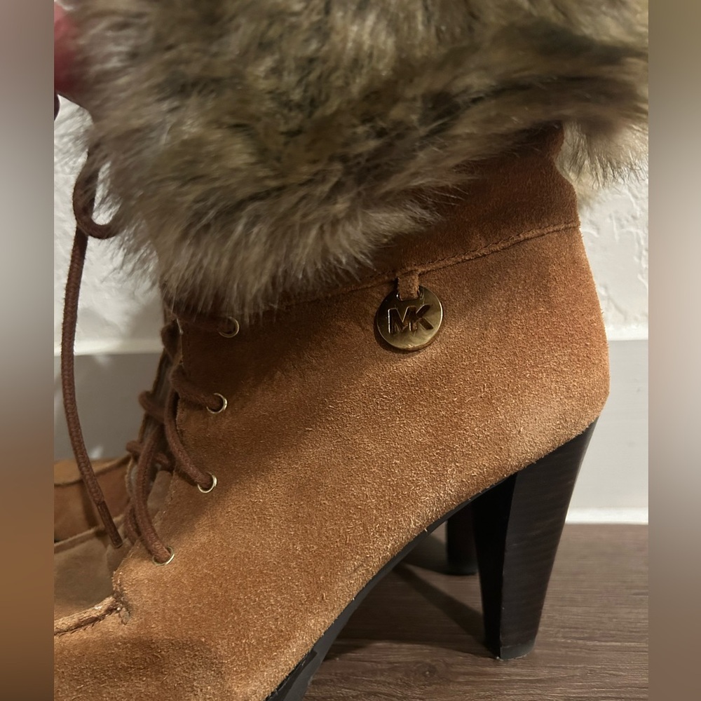 Michael Kors Women's Suede Leather Faux Fur Lined High Heel Booties Size 7m - Picture 5 of 12